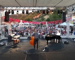 Zeytinin Evi, Festivalin Sahnesi Oldu