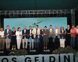 6. Burhaniye Kitap Fuarı Coşkuyla Başladı