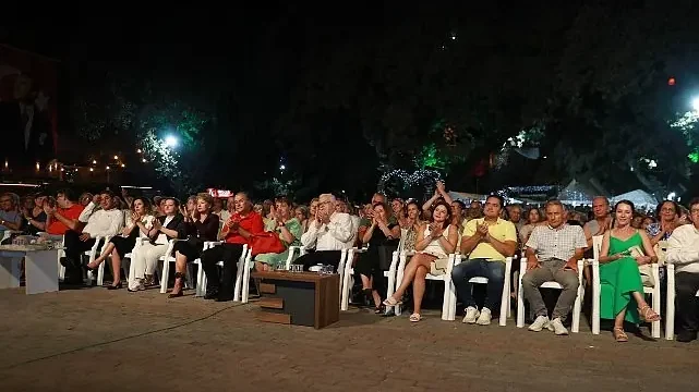 6. Burhaniye Kitap Fuarı Sona Erdi