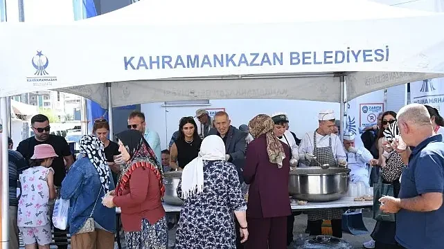 Aşure İkramıyla Kültürel Değerler Yaşatıldı