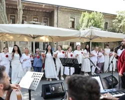 Bağcılar Belediyesi Türk Halk Müziği Korosu’ndan Darülaceze’de Anlamlı Konser