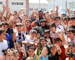 Bağcılar’da çocuklar yaz tatilini spor yaparak geçiriyor