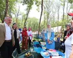 Başkan Büyükakın, Gebze’de annelerin pikniğine katıldı