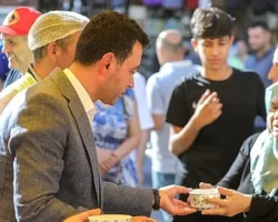 Bayraklı’da aşure bereketi