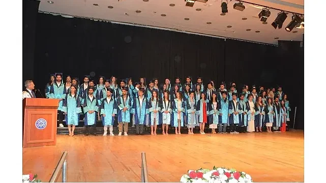 EÜ Devlet Türk Musikisi Konservatuvarı sanatçılarını uğurladı