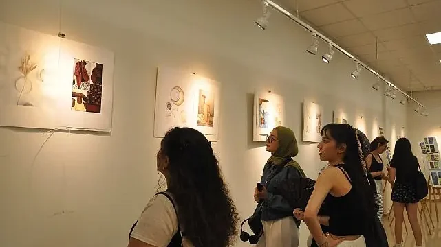 EÜ’de “Resim ve Desen” sergisi sanatseverlerin ilgi odağı oldu