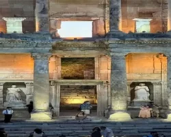 Gençler Efes’i keşfetti