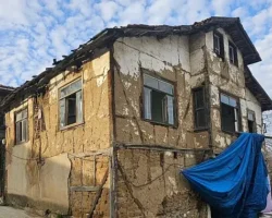 Gölcük’te Korunması Gereken Kültür Varlığı Binanın Restorasyonu Devam Ediyor