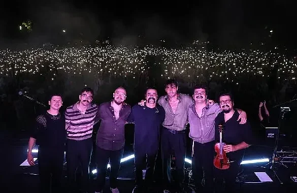 İnegöl’de Festival Heyecanı Dedublüman Konseriyle Zirveye Ulaştı