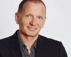 Itaka Holdings başkanı Mariusz Janczuk ve LOT Polish Airlines CEO’su İstanbul Turizm Fuarı kapsamındaki Turizm Zirvesi’nde!