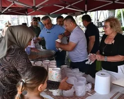 Kemer Belediyesi’nin aşure ikram programı başladı