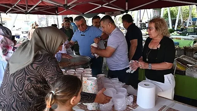 Kemer Belediyesi’nin aşure ikram programı başladı
