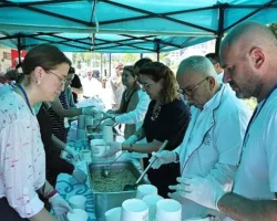 Nilüfer Belediyesi’nden şehit ve gazi yakınlarına aşure ikramı
