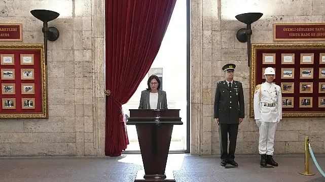 PKU Aile Derneği’nden 20. Yılında Anlamlı Ziyaret: Anıtkabir’de PKU ve Yenidoğan Tarama Programına Dikkat Çekildi