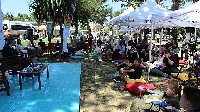 Zeytinburnu’nda Bilim Kafe Etkinlikleri