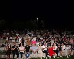 Bağlama sesi muhabbete şarkı sözleri eğlenceye dönüştü