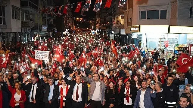 Balçova’da festival ve konserli Zafer Bayramı coşkusu