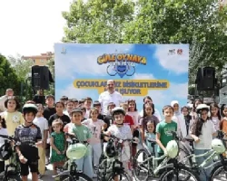 Başkan Altay “Güle Oynaya Camiye Gel” Projesinde Çocukların Sevincine Eşlik Etti