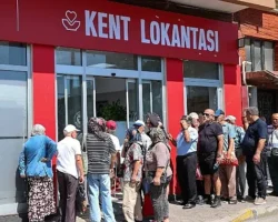 Bir ekmek 15 lira, Buca’da 4 çeşit yemek 50 lira