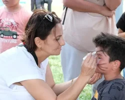 “Çık Dışarıya Oynayalım” etkinlikleri büyük ilgi görüyor;  Eğlencenin durağı bu kez Derince oldu