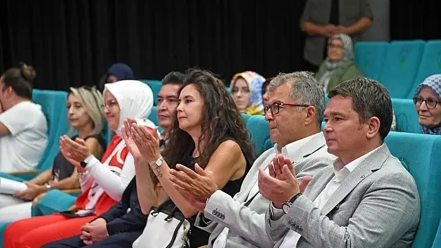 Engelli bireylerden Osmangazi’de 30 Ağustos Zafer Bayramı kutlaması