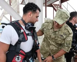 Engelliler, 30 Ağustos Zaferi için su altı dalışı yaptı
