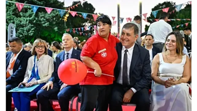 İzmir Enternasyonal Fuarı’na ilk gününde büyük ilgi