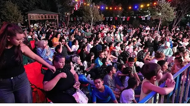 Keçiören’de Açık Hava Sinemalarına Yoğun İlgi