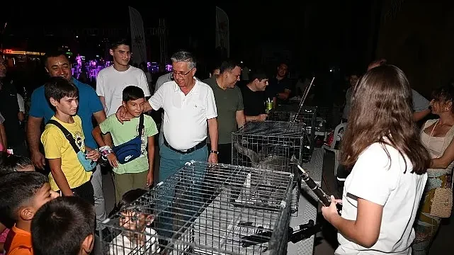 Kemer’de sokak hayvanları yararına ikinci konser