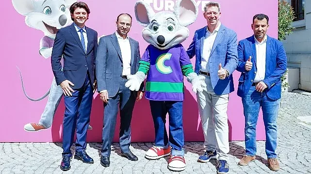 Küresel eğlence markası Chuck E. Cheese Türkiye pazarına giriyor
