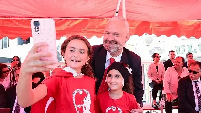 Menemen’de Zafer Bayramı coşkusu yaşandı