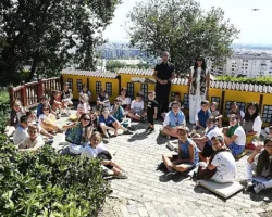 Osmangazi Belediyesi geleceğin tiyatrocu ve arkeologlarını yetiştiriyor