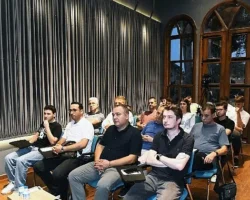 Osmangazi’de girişimci gençler, ilham veren bir hikâyeyle buluştu
