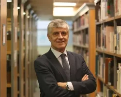 Prof. Dr. Tayfun Uzbay: “Zayıflama amacıyla, ister gıda takviyesi ister başka bir ilaç olsun, ezbere ilaç kullanılmaz!”