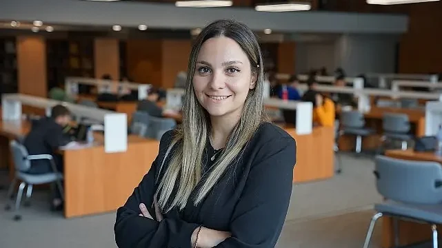 Text Neck Sendromu gençleri ve çocukları tehdit ediyor