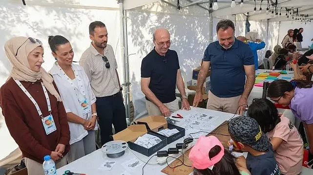 Uçurtma şenliği coşkuyla sona erdi