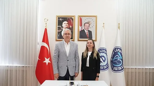 Bu proje ile sinovitin teşhisine yönelik iki yeni yerli ve milli ilaç geliştirilecek