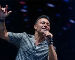 Çim Konserleri’nde Mustafa Sandal coşkusu