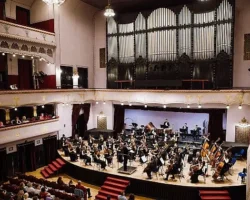 George Enescu Festivali’ne davet edilen ilk Türk orkestrası İDSO alkışlarla yurda döndü
