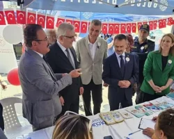 Gölcük’te Sağlık Sokağına Yoğun İlgi