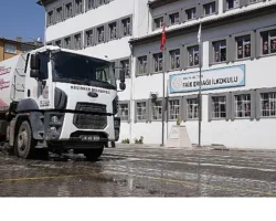 Keçiören Belediyesi’nden Okullarda Temizlik Seferberliği