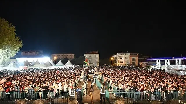 Malkara Kömür ve Süt Ürünleri Festivali Derya Uluğ ile Zirve Yaptı