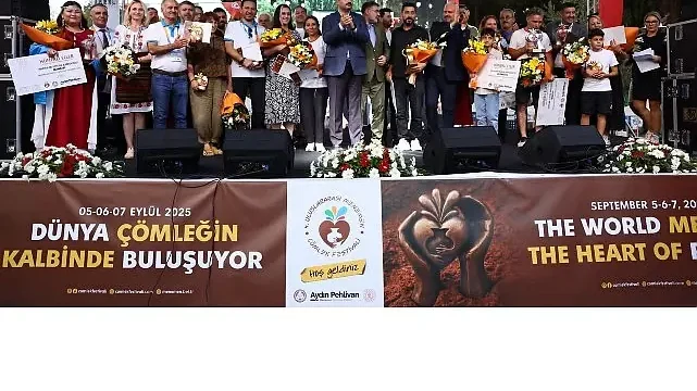 Menemen Belediyesi Uluslarası Çömlek Festivali’ne muhteşem final