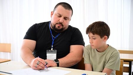 Başkan Çerçioğlu’nun Çalışmalarıyla Minik Eller Sanatla Buluşuyor