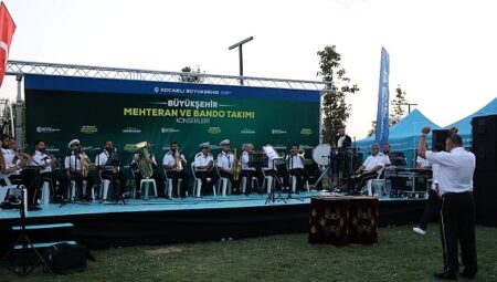 Derince’de tarih ve nostalji ezgilerle hayat buldu