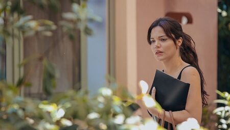28 Ağustos’ta Sadece Disney+’ta Yayınlanacak, Hilal Altınbilek ve Serkan Çayoğlu’nu Başrollerinde Buluşturan “Öngörü” Filminin Fragmanı Yayınlandı!
