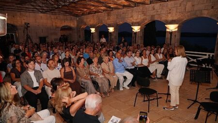 Ayvalık’ta AIMA Müzik Festivali sanatseverleri buluşturdu
