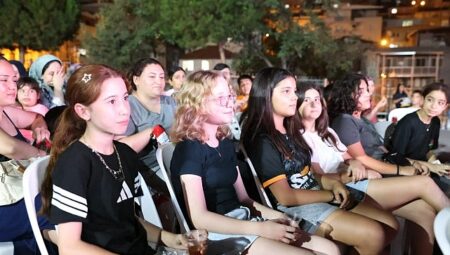 Çiğli’de Mahalle Sinema Günlerine Büyük İlgi