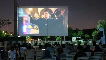 Kartepe’de Yıldızlar Altında Sinema Keyfi